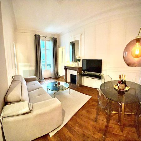 Prestige A Paris Luxe, Calme Et Proche Tour Eiffel Et Champs-Elysees Esterno foto